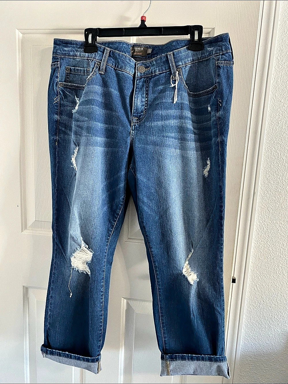 Torrid luxe Slim Boot cut Distressed crop pants Waist 18